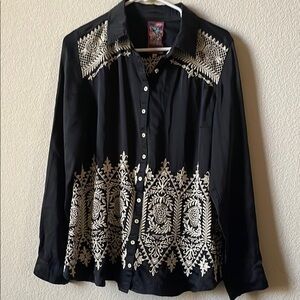Johnny Was Black Embroidered 100% Silk Western Boho Rodeo Cowgirl Button Up M